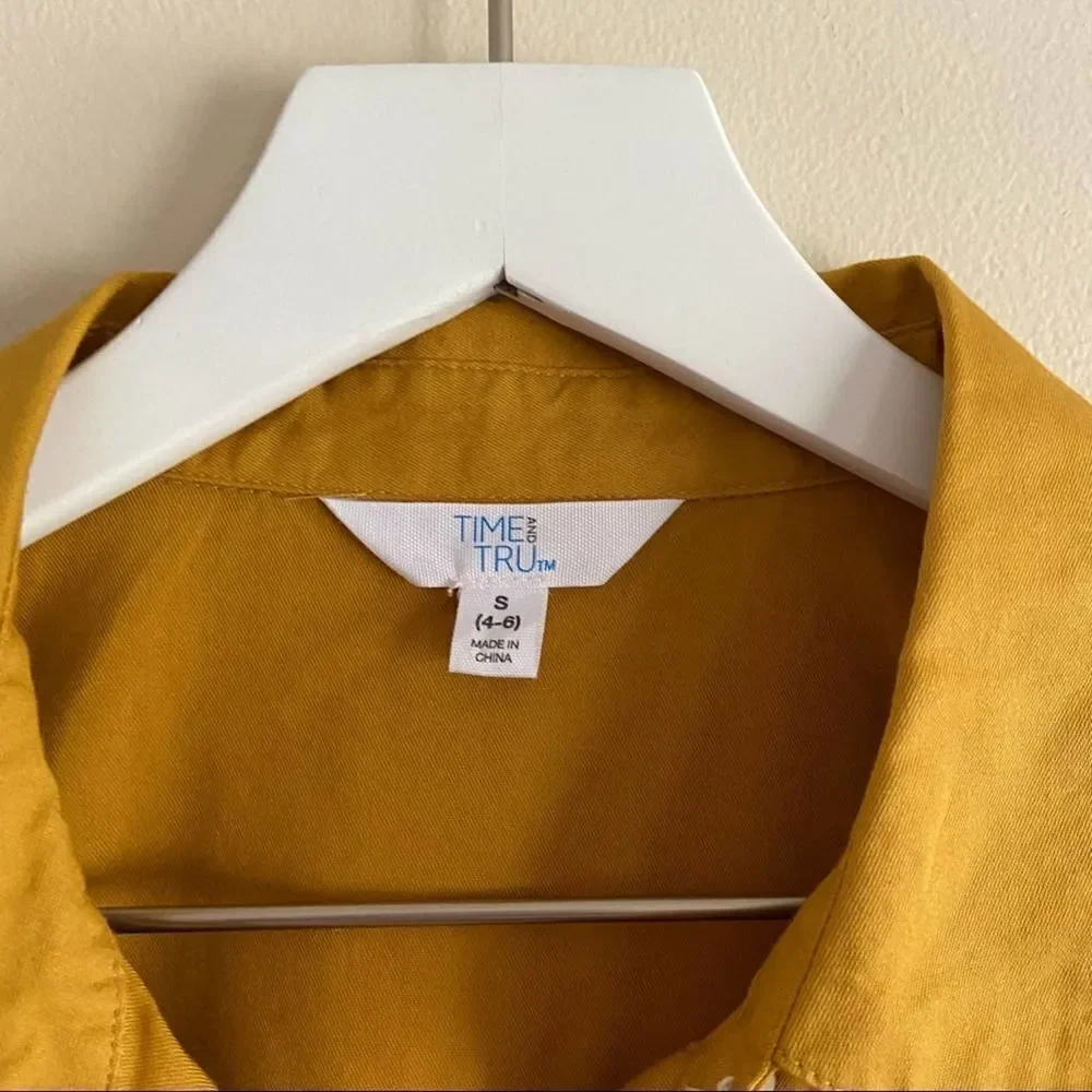 Time and Tru Tiered Peplum Mustard Top Small - Picture 2 of 9